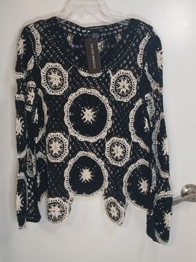 New! Liv Los Angeles Black & White Scoop Neck Crochet Long-Sleeve Top 1X & 2X